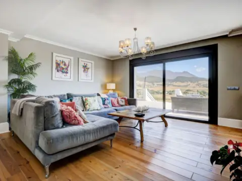 Casa en Casares Costa