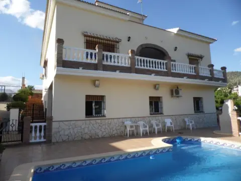 Casa en Alcaucín