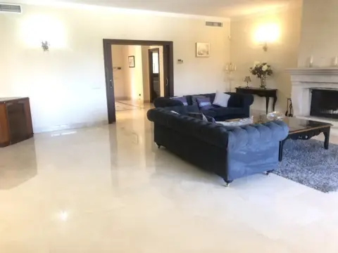 Casa en Costabella-El Rosario-Ricmar