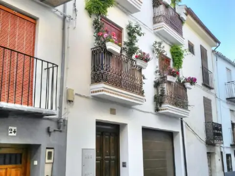 Casa en Alhama de Granada