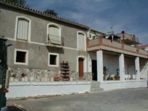 Local comercial en Comares