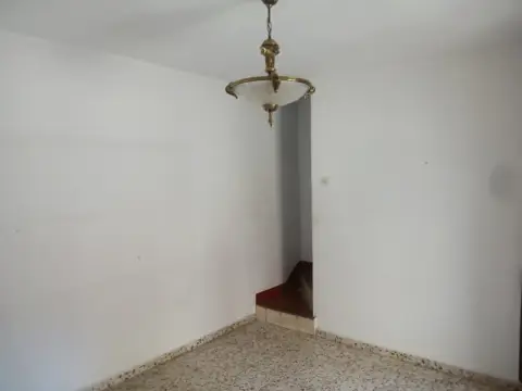 Casa adosada en Núcleo