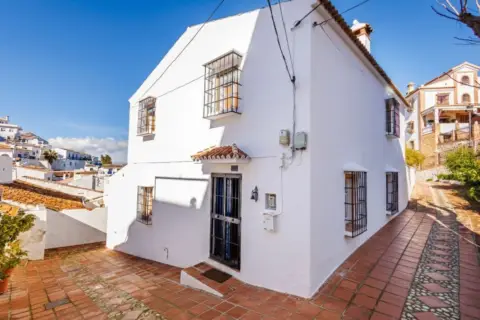 Casa en Comares