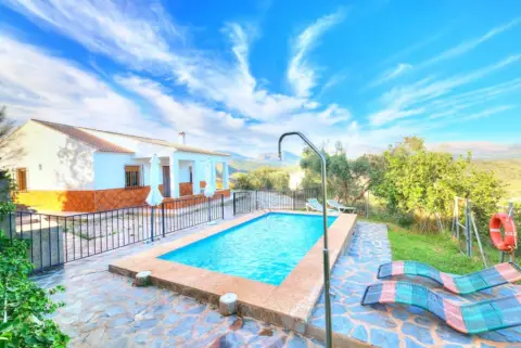 Finca rústica en Comares