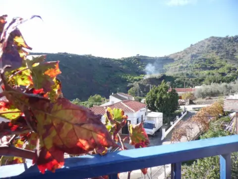 Casa unifamiliar en Cútar