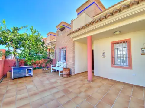 Casa adosada en Benajarafe