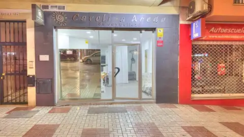 Local comercial en Camino de Suárez