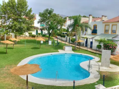 Maison mitoyenne à Chilches