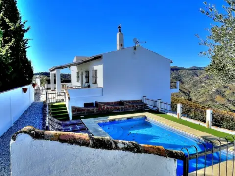 Finca rústica en Almáchar