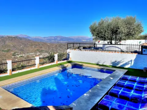 Finca rústica en Almáchar