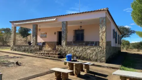 Finca rústica en calle La Codosera