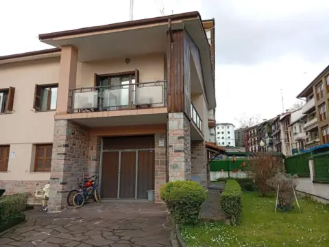 Chalet en Erdialdea-Alde Zaharra-Mendibil-Santiago