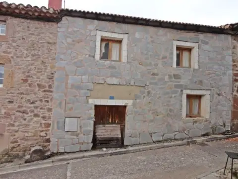 Casa en Hoyuelos de La Sierra