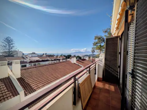 Casa adosada en Cerrado de Calderón