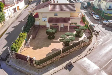 Chalet en Port Esportiu-Canyelles-Puig Rom