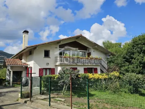 Chalet en Ventas-Jaizubia-Urdanibia