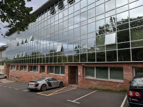 Local comercial en Oria