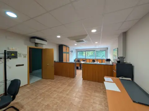 Local comercial en Oria