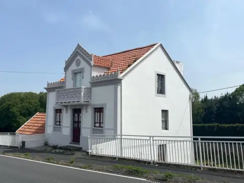 Chalet en Mosteirón