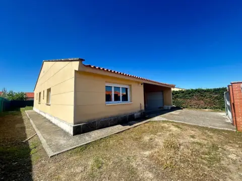 Chalet en Aldeamayor de San Martín
