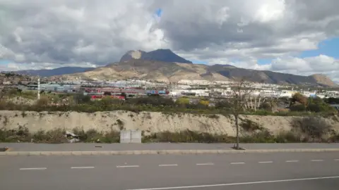 Terreno en calle La Cala, nº 18