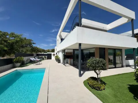 Chalet en Urbanizaciones Balcó de Finestrat-Terra Marina