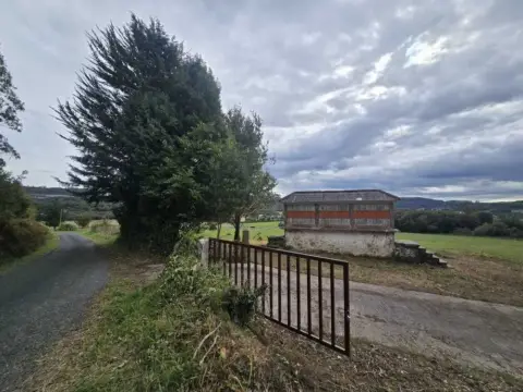 Finca rústica en A Casanova (As Somozas)