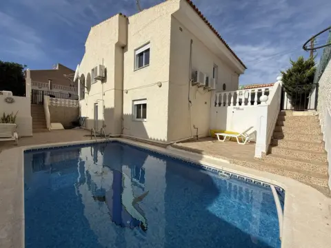 Chalet en Bolnuevo
