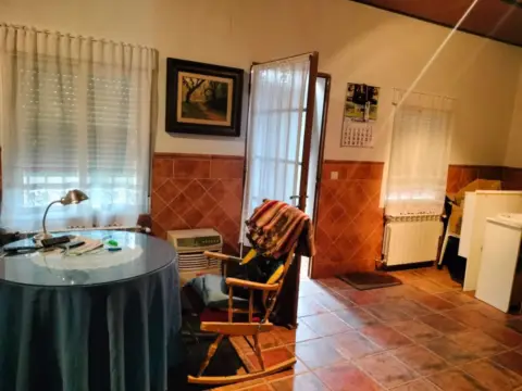 Casa en Abenójar