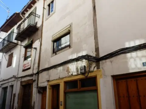 Casa adosada en Hervás