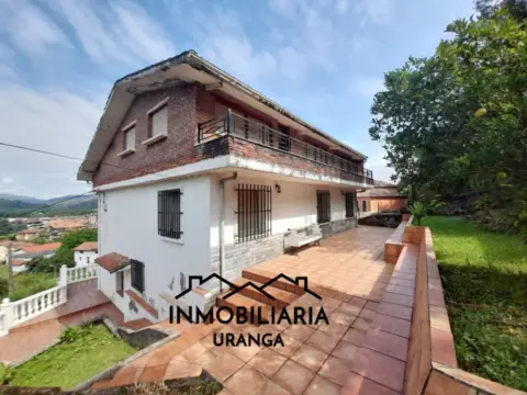 Chalet en La Estación