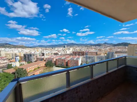 Piso en La Aurora-La Alameda