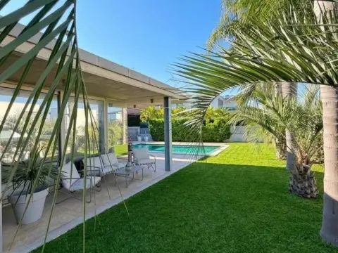 Chalet en Torre en Conill-Cumbres San Antonio