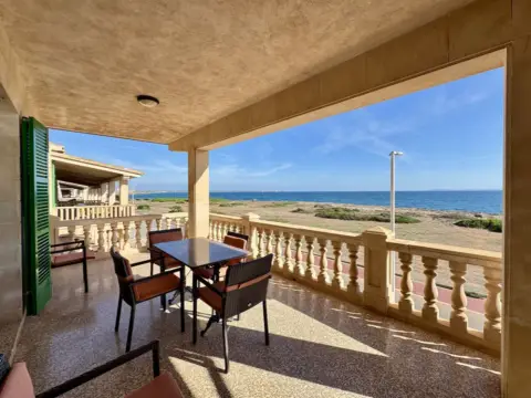 Piso en Avinguda de Miramar, 100