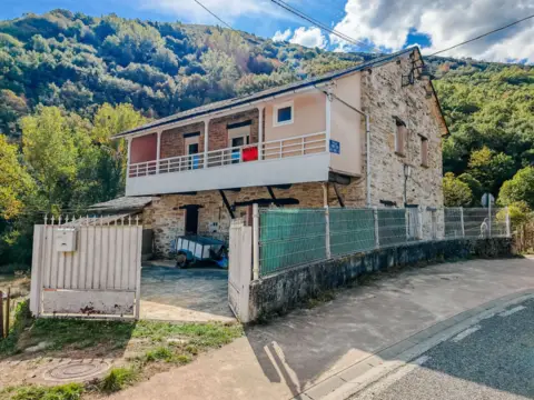 Chalet en Vega de Valcarce