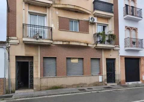 Local comercial en calle de Toledo, 18