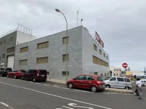 Nave industrial en Puerto Canteras