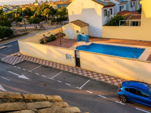 Casa adosada en Fuente de Piedra