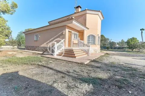 Chalet en Villamontes-Boqueres