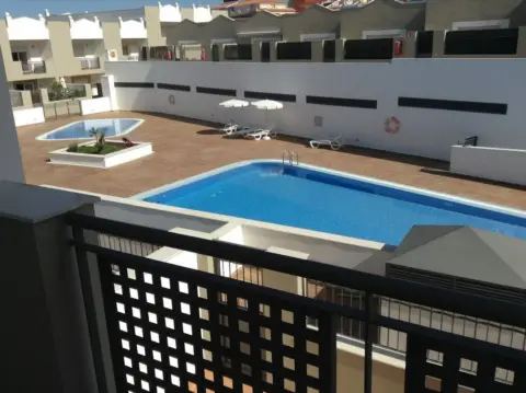 Casa adosada en calle El Peralillo, 1