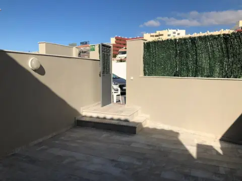 Casa adosada en calle El Peralillo, 1