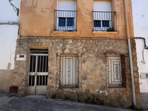 Chalet en Malpartida de Plasencia