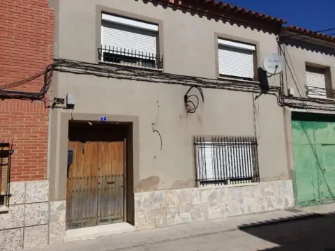 Chalet en La Puebla de Almoradiel
