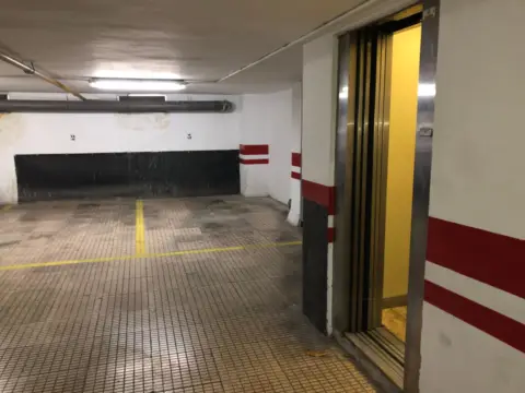 Garaje en Plaza de Santo Domingo, 4