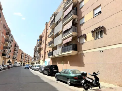 Flat in calle Andorra, nº 6