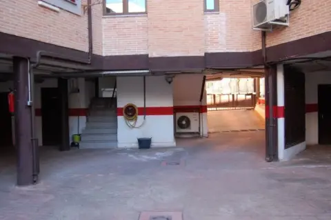 Garage in El Álamo