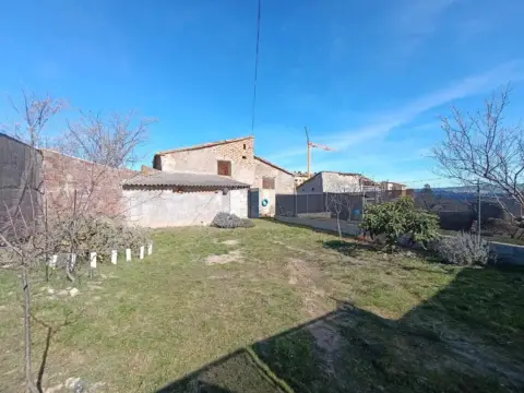 Chalet en La Puebla de Castro