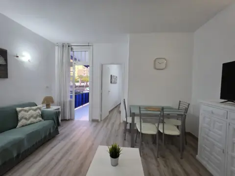 Apartamento en calle el Coronel, 2