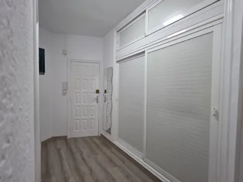 Apartamento en calle el Coronel, 2