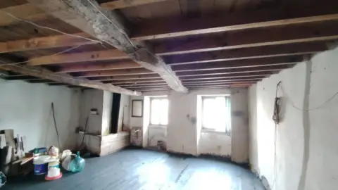 Casa adosada en A Aldea